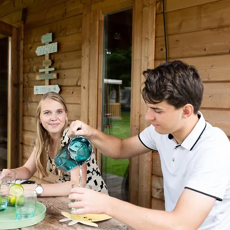 Jungle Huisje Glamping * Voorthuizen