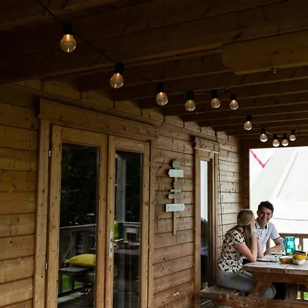Campsite Jungle Huisje Glamping Voorthuizen