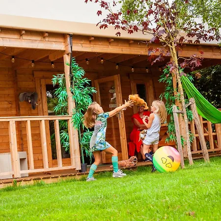Jungle Huisje Glamping Campsite Voorthuizen